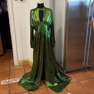 Green dress size XXL shiny for events good for maternity also fits a L/XL